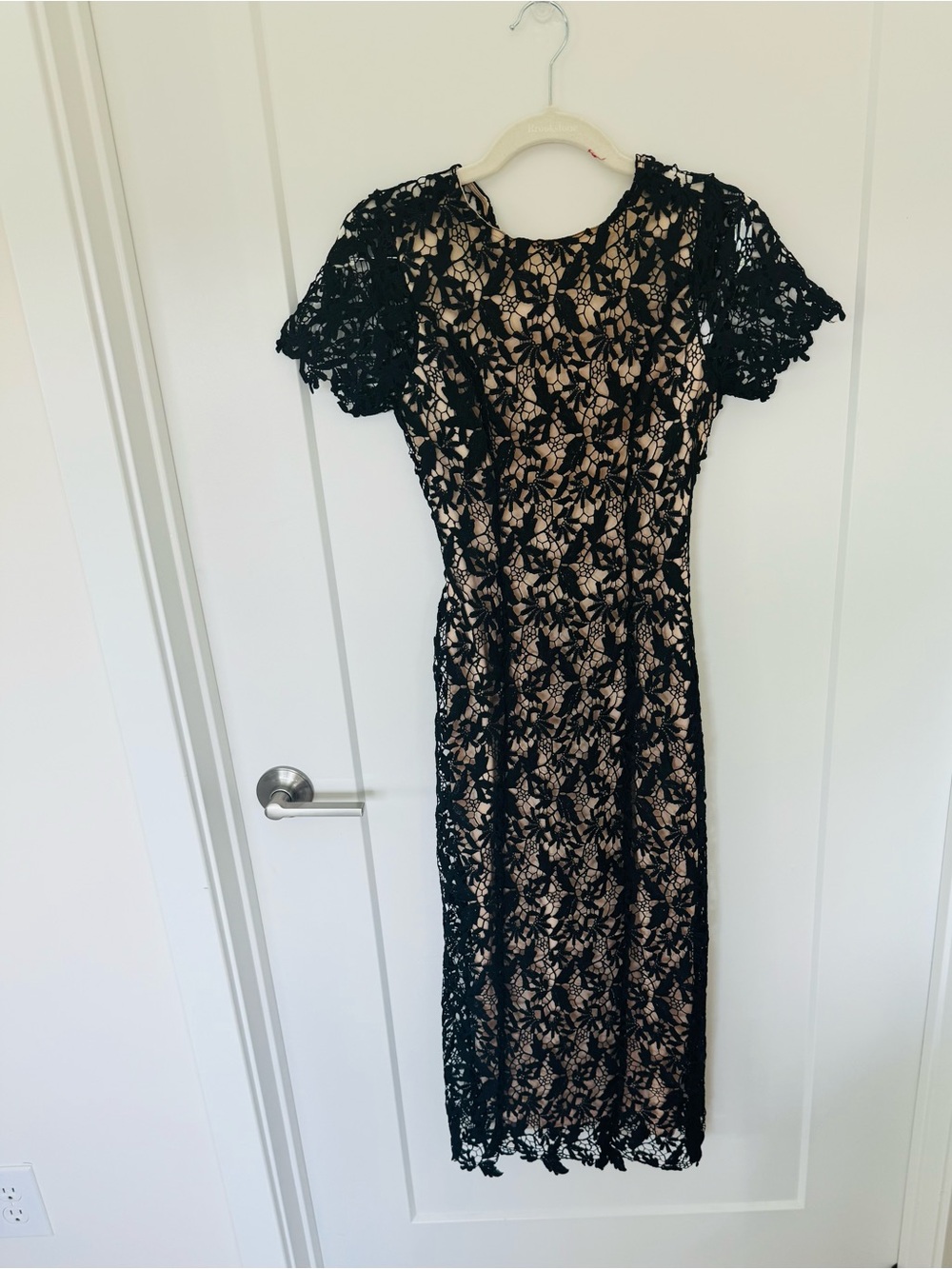 Revolve NSR MIA Lace Black and Cream Lace stunning lined open back Dress S NWT